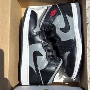 Air Jordan Kids Sneakers MID Black and Gray